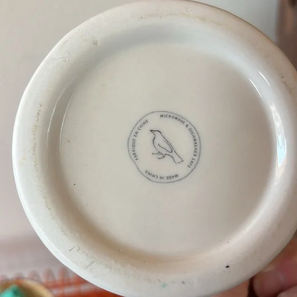 Anthropologie G initial mug, excellent condition - Picture 3 of 3